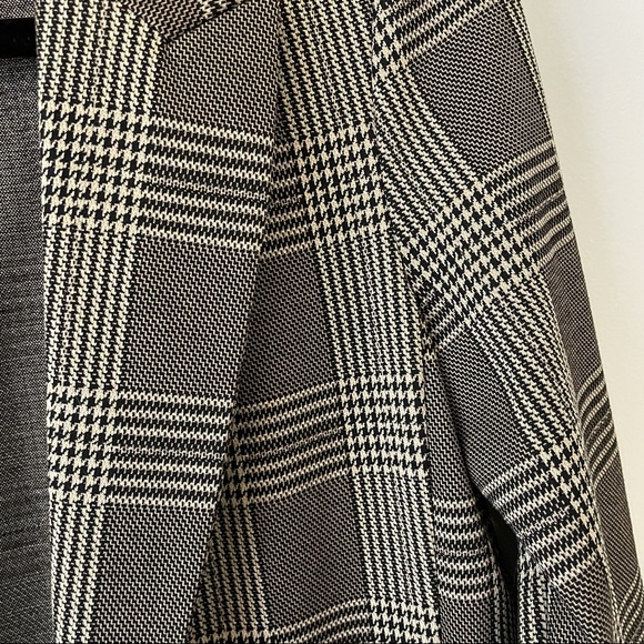 H&M Blazer - Picture 5 of 6